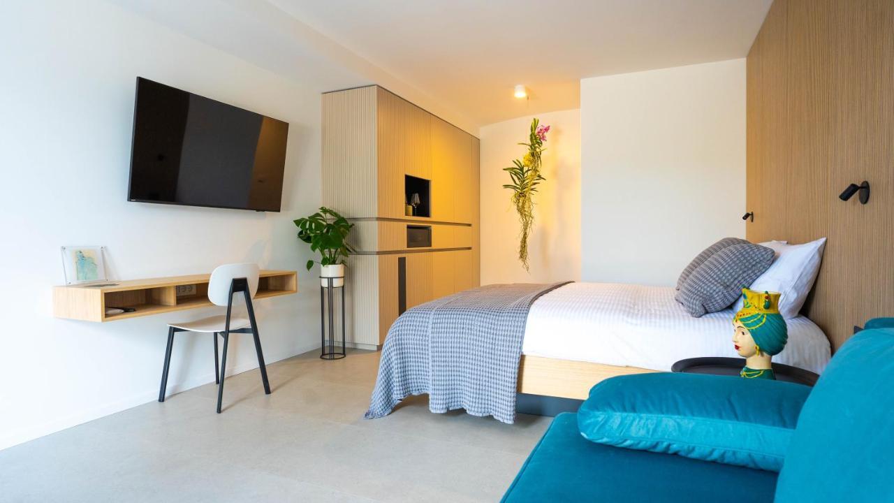 Maravida Vacation Rooms Dobrovo Exteriör bild